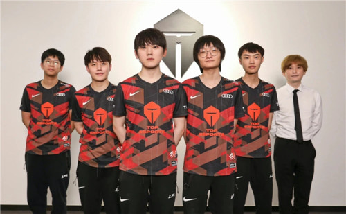 战术团队的 战术团队的