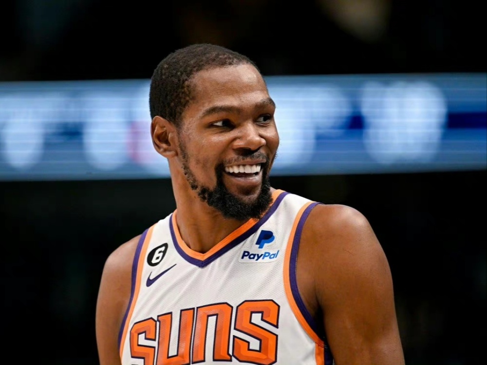 1逼平巴黎 1逼平巴黎